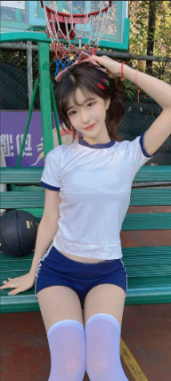 新浪NBA极限运动：赛场之外的激情与挑战